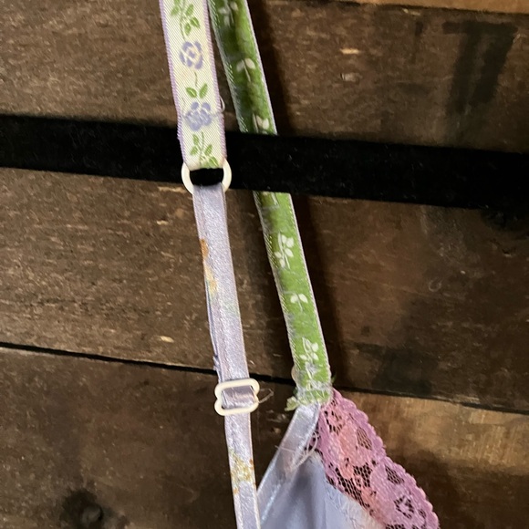 Vintage Victoria's Secret Lavender Floral Chemise with Pink Lace - Picture 6 of 9